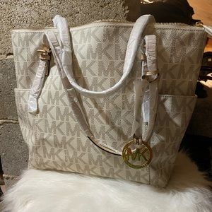 Michael Kors Tote